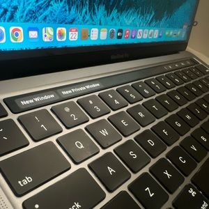 Apple macbook pro, m2